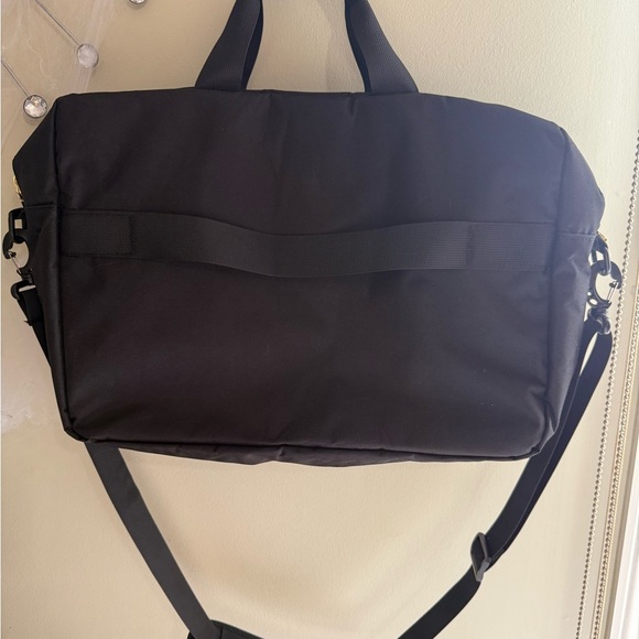 Chic Black Quilted Laptop Bag with Gold Accents NEW - Picture 2 of 6